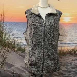 Versatile outdoor vest Women’s XL